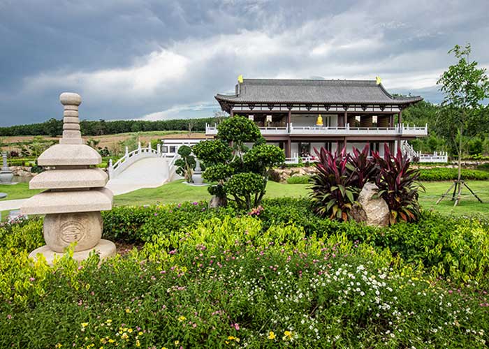 Nirvana Memorial Park (Ban Bueng), Thailand